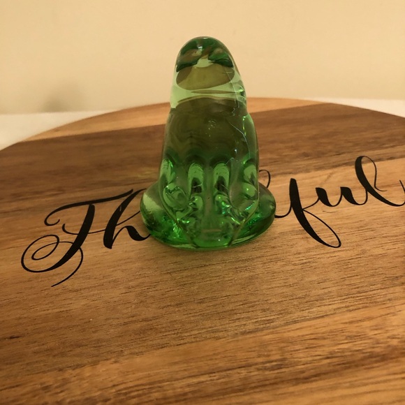 Green Glass Bird Figurine - Picture 2 of 8
